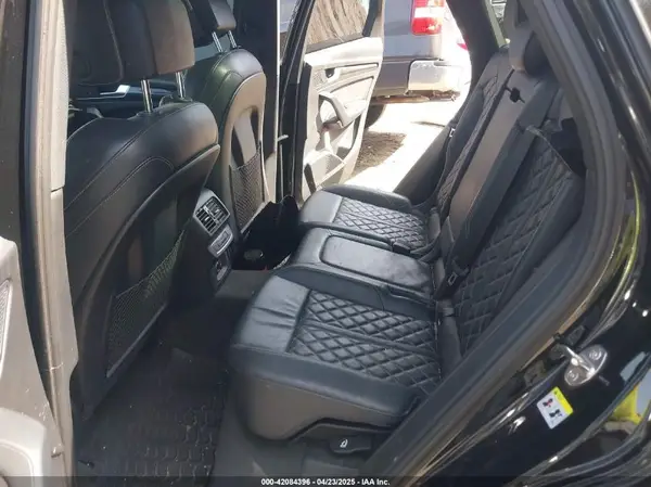 WA1A4AFY9J2007752 2018 AUDI SQ5 - Image 8