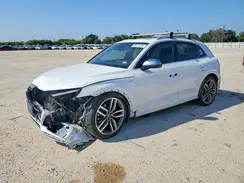 WA1A4AFY9J2015480 2018 AUDI SQ5