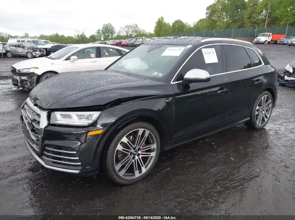 WA1A4AFY9J2068874 2018 AUDI SQ5 - Image 2