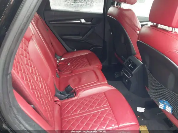 WA1A4AFY9J2068874 2018 AUDI SQ5 - Image 8