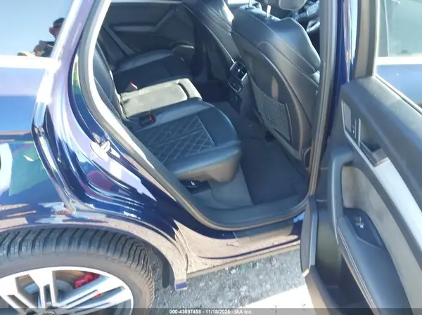 WA1A4AFY9J2108161 2018 AUDI SQ5 - Image 8