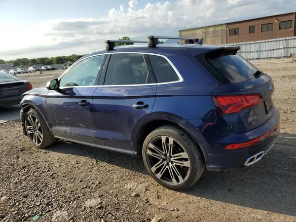 WA1A4AFY9J2155447 2018 AUDI SQ5 - Image 2
