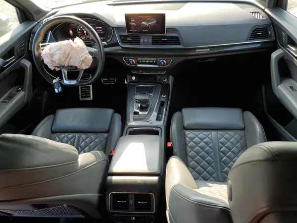 WA1A4AFY9J2155447 2018 AUDI SQ5 - Image 8