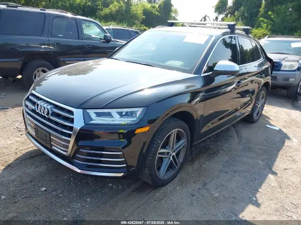 WA1A4AFY9J2239509 2018 AUDI SQ5 - Image 2