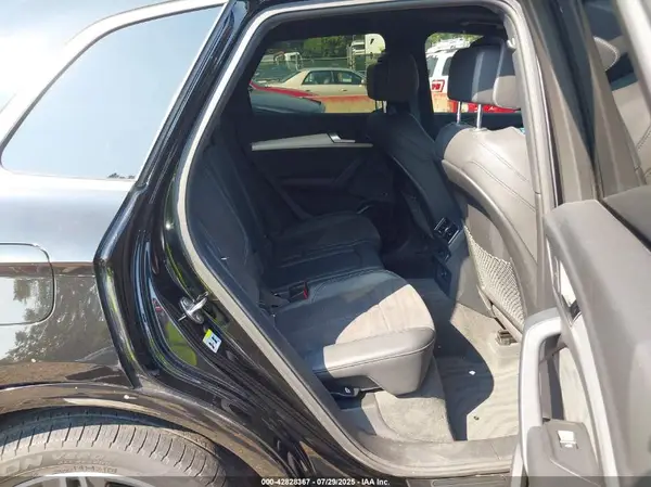 WA1A4AFY9J2239509 2018 AUDI SQ5 - Image 8