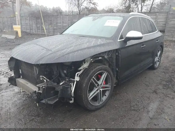 WA1A4AFY9J2240191 2018 AUDI SQ5 - Image 2