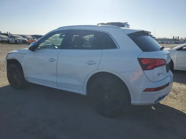 WA1A4AFYXJ2158762 2018 AUDI SQ5 - Image 2