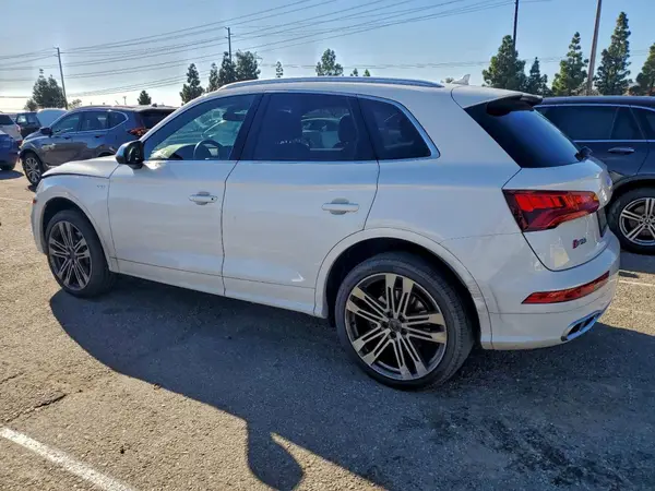 WA1A4AFYXJ2216515 2018 AUDI SQ5 - Image 2