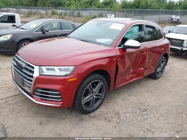 WA1A4BFY1J2031985 2018 AUDI SQ5 - Image 2