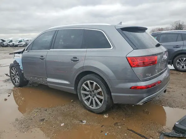WA1AAAF70HD012644 2017 AUDI Q7 - Image 2