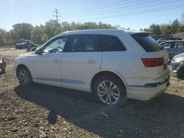 WA1AAAF70HD015379 2017 AUDI Q7 - Image 2