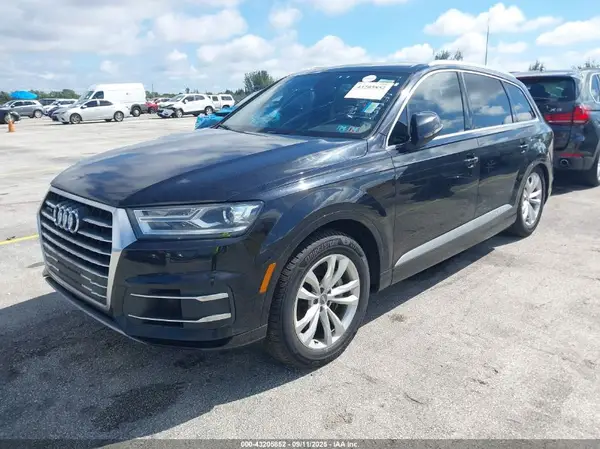 WA1AAAF70HD021019 2017 AUDI Q7 - Image 2