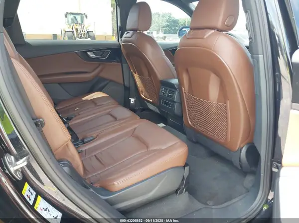 WA1AAAF70HD021019 2017 AUDI Q7 - Image 8
