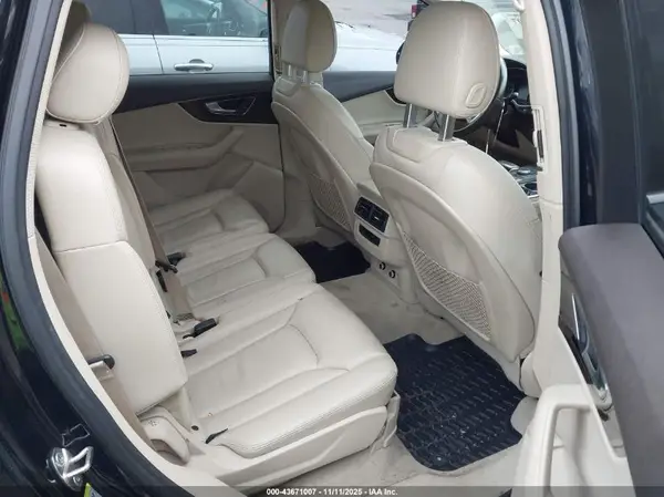 WA1AAAF70JD007742 2018 AUDI Q7 - Image 8