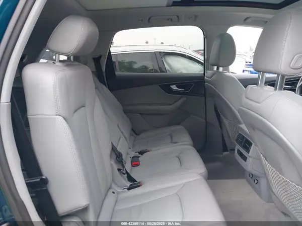 WA1AAAF70KD006253 2019 AUDI Q7 - Image 8