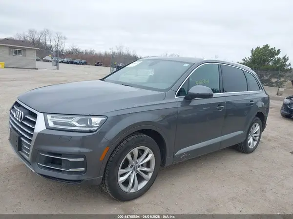 WA1AAAF70KD013493 2019 AUDI Q7 - Image 2