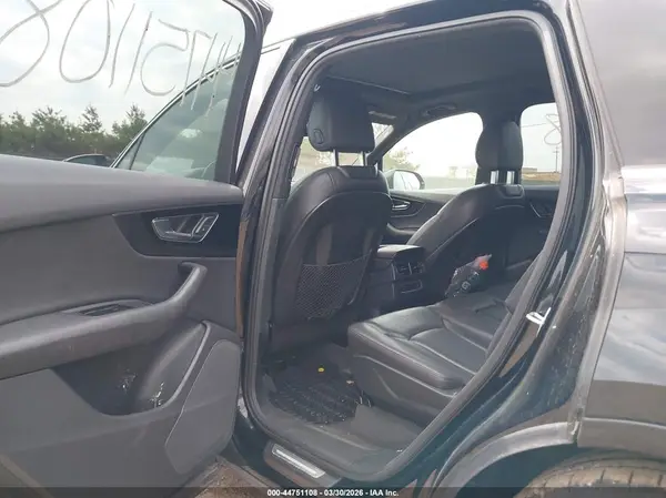 WA1AAAF71HD004665 2017 AUDI Q7 - Image 8