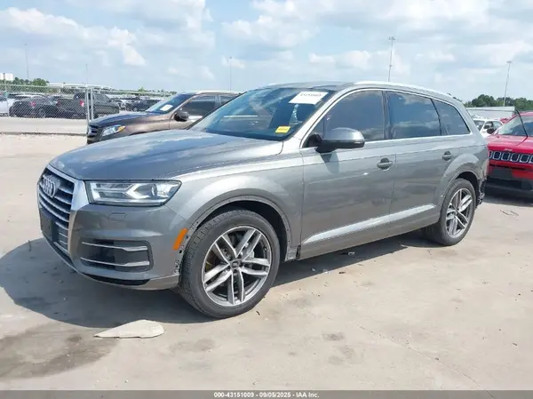 WA1AAAF71HD005721 2017 AUDI Q7 - Image 2