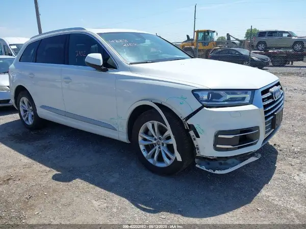 WA1AAAF71JD042998 2018 AUDI Q7 - Image 1