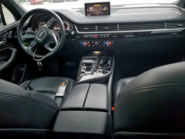 WA1AAAF71KD014216 2019 AUDI Q7 - Image 8