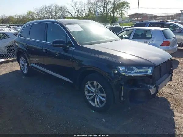 WA1AAAF72HD034032 2017 AUDI Q7 - Image 1