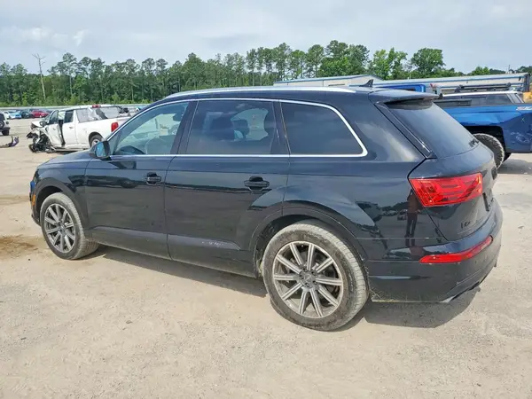 WA1AAAF72HD057553 2017 AUDI Q7 - Image 2