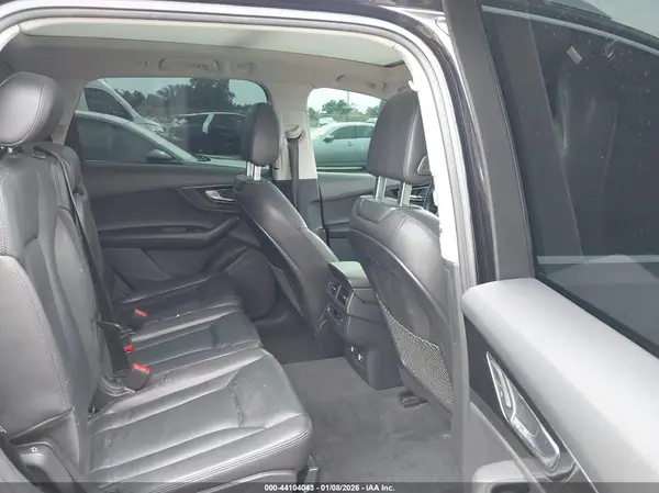 WA1AAAF72KD002382 2019 AUDI Q7 - Image 8