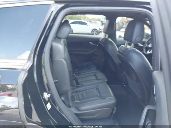 WA1AAAF72KD014225 2019 AUDI Q7 - Image 8