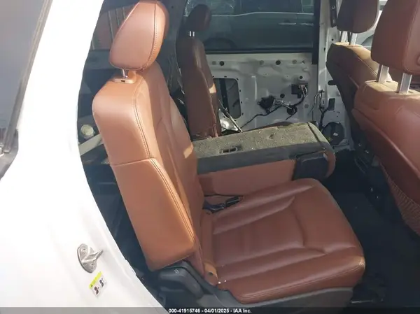WA1AAAF73KD006828 2019 AUDI Q7 - Image 8