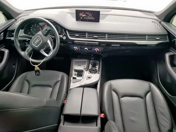 WA1AAAF73KD013939 2019 AUDI Q7 - Image 8