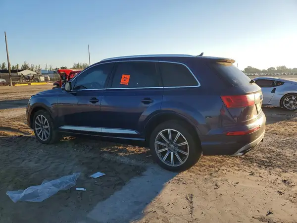 WA1AAAF73KD045242 2019 AUDI Q7 - Image 2