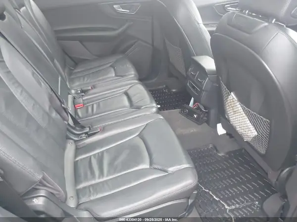 WA1AAAF74HD005566 2017 AUDI Q7 - Image 8
