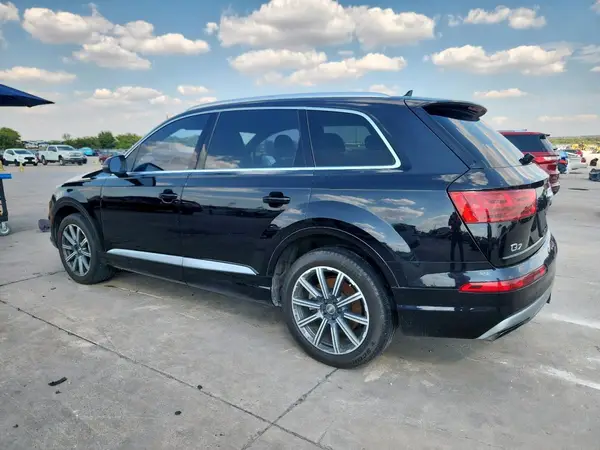 WA1AAAF74HD005762 2017 AUDI Q7 - Image 2