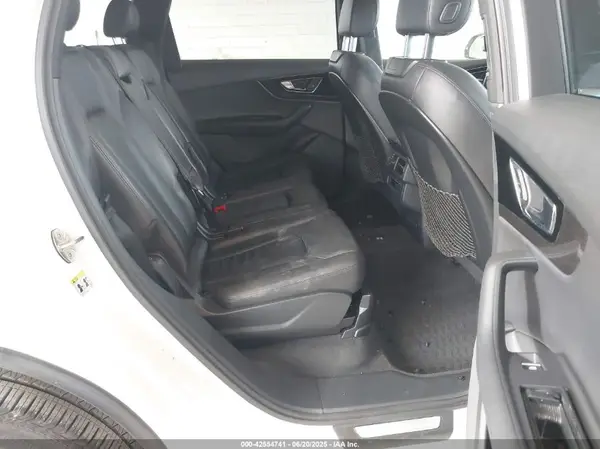 WA1AAAF74HD006104 2017 AUDI Q7 - Image 8