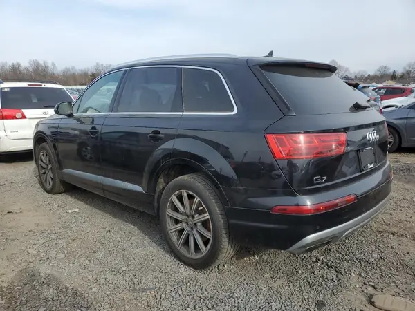 WA1AAAF74HD025686 2017 AUDI Q7 - Image 2