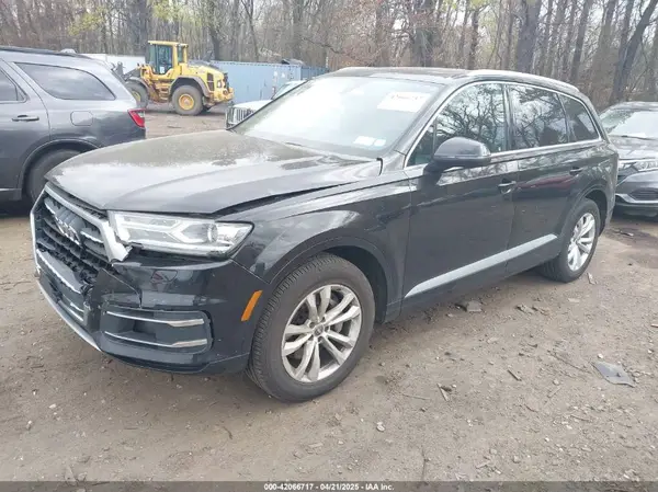 WA1AAAF74KD002299 2019 AUDI Q7 - Image 2