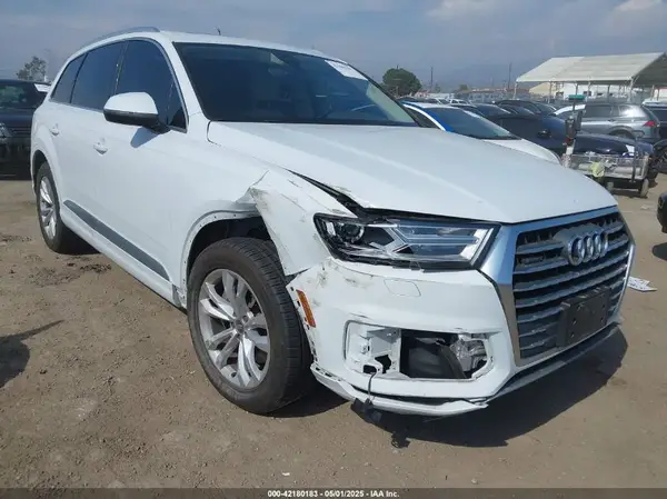 WA1AAAF74KD004991 2019 AUDI Q7 - Image 1