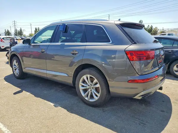 WA1AAAF74KD010032 2019 AUDI Q7 - Image 2