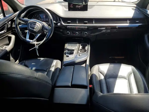 WA1AAAF74KD010032 2019 AUDI Q7 - Image 8