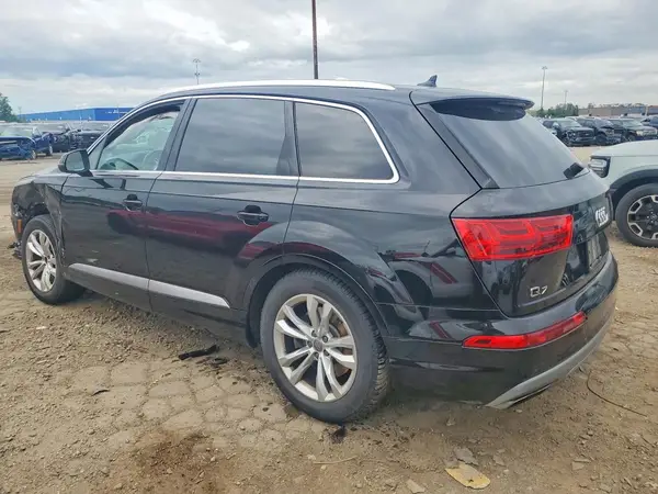 WA1AAAF75HD004703 2017 AUDI Q7 - Image 2