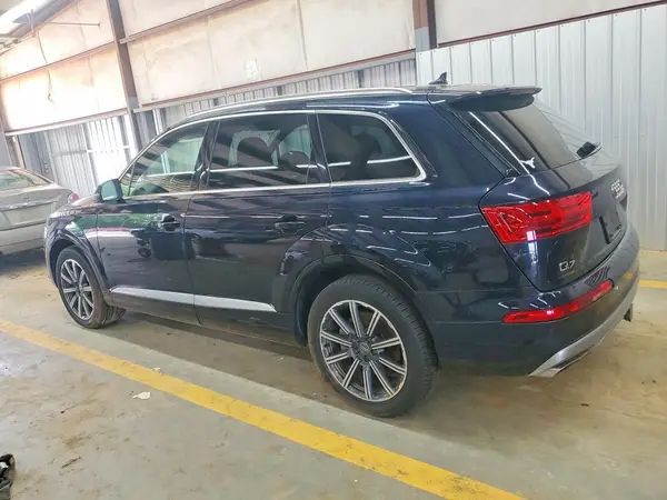 WA1AAAF75HD009318 2017 AUDI Q7 - Image 2