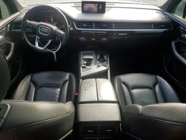 WA1AAAF75HD016530 2017 AUDI Q7 - Image 8