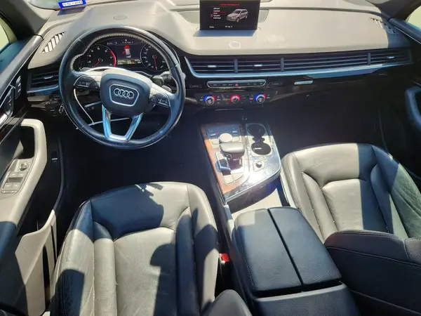 WA1AAAF75HD034557 2017 AUDI Q7 - Image 8