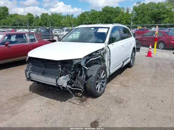 WA1AAAF75KD002473 2019 AUDI Q7 - Image 2