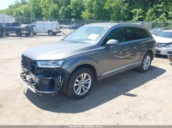 WA1AAAF75KD012436 2019 AUDI Q7 - Image 2