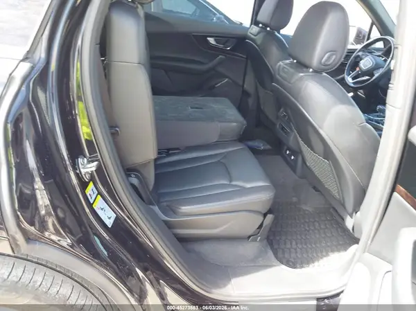 WA1AAAF75KD047848 2019 AUDI Q7 - Image 8