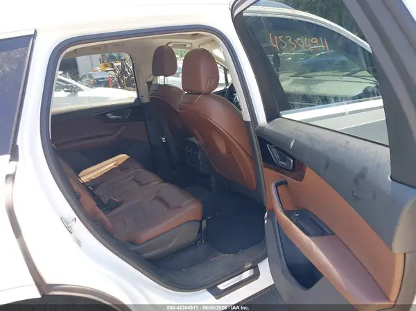 WA1AAAF76HD006721 2017 AUDI Q7 - Image 8