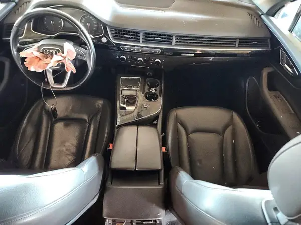 WA1AAAF76HD009795 2017 AUDI Q7 - Image 8