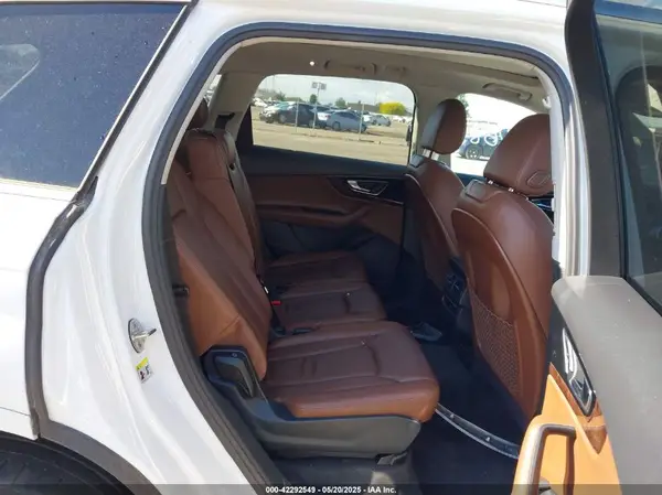 WA1AAAF76HD019257 2017 AUDI Q7 - Image 8