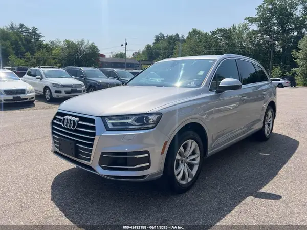 WA1AAAF76HD027780 2017 AUDI Q7 - Image 2